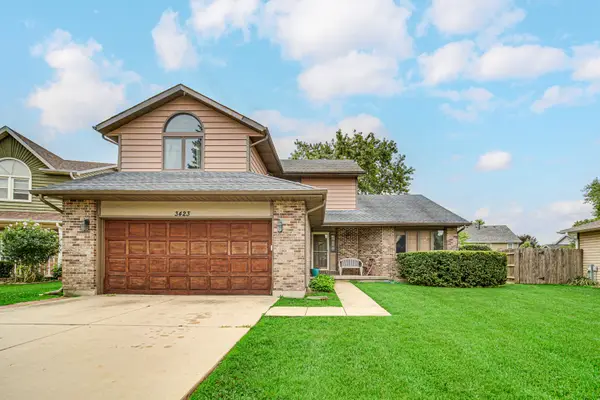 3423 Grandmore Avenue, Gurnee, IL 60031