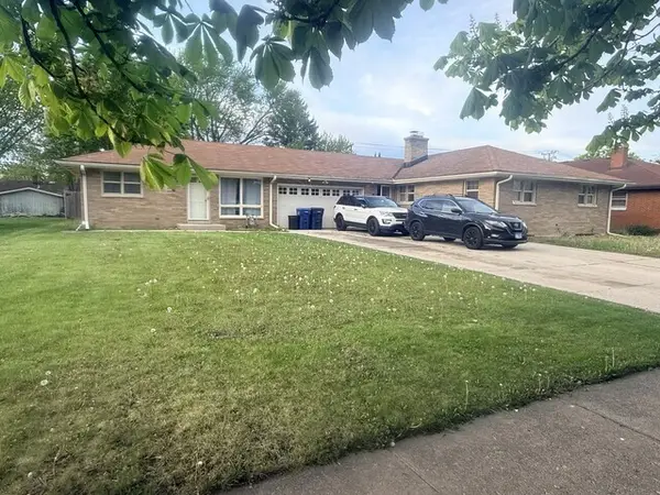 2406 Pearsall Parkway, Waukegan, IL 60085