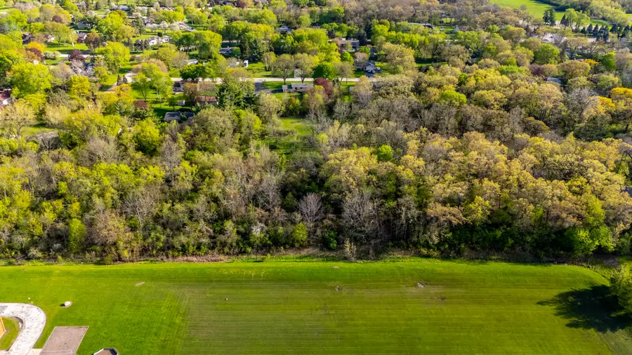 1001 N Hunt Club Road, Gurnee, IL 60031 - #2