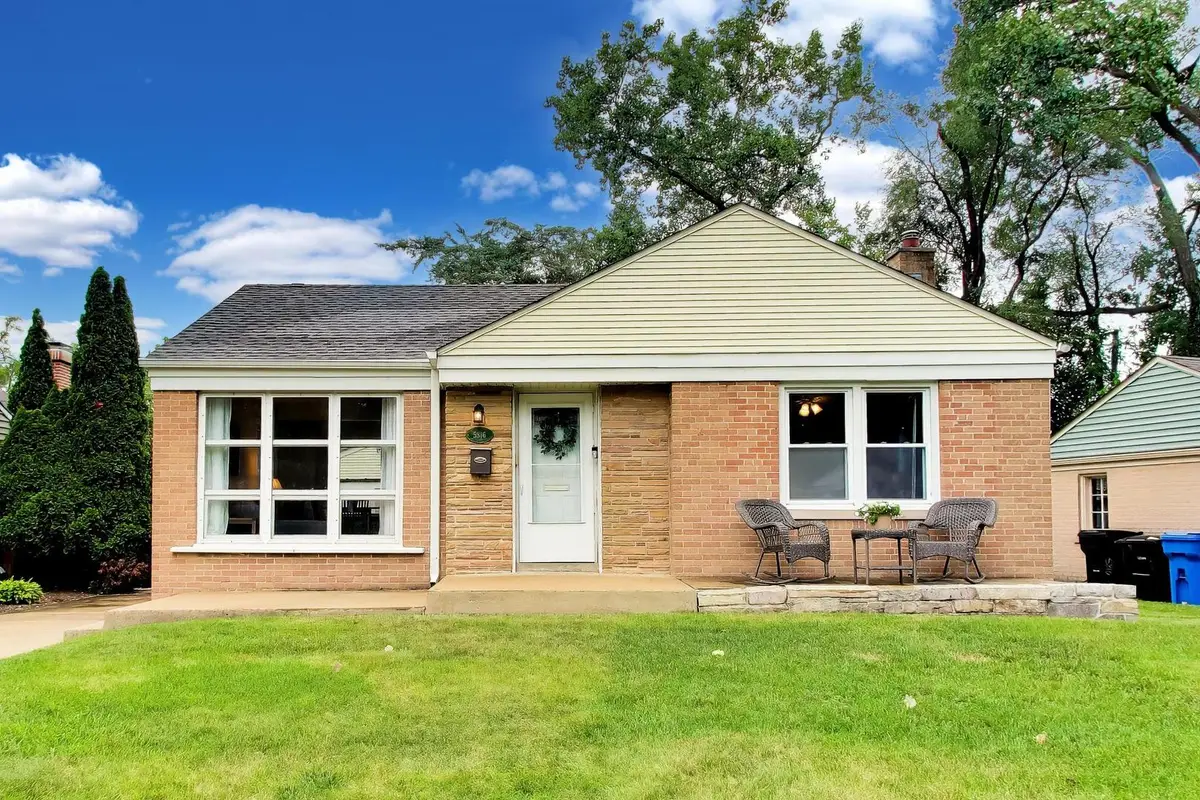 5816 W Greenleaf Avenue, Chicago, IL 60646 - #1
