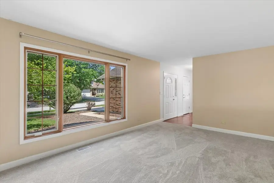 535 Chester Court W, Aurora, IL 60504 - #3