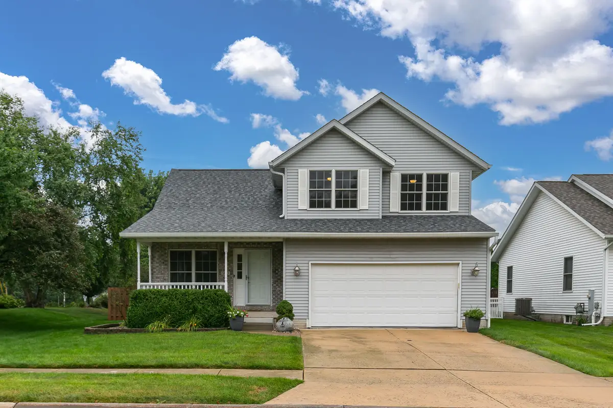 910 25th Avenue Court, Silvis, IL 61282 - #1