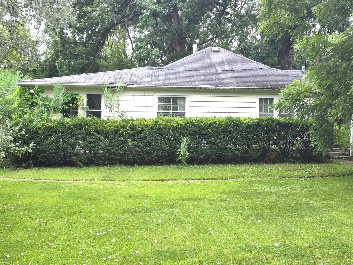 26216 N Elmwood Avenue, Mundelein, IL 60060 - #1
