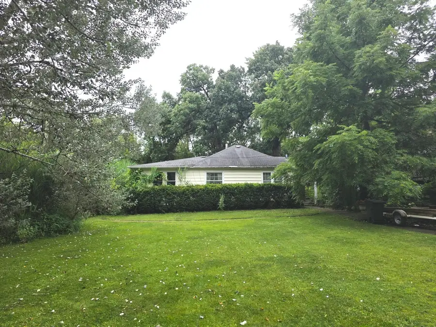 26216 N Elmwood Avenue, Mundelein, IL 60060 - #2