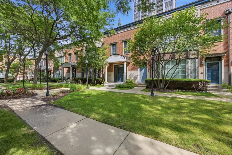 1433 S Prairie Avenue #H, Chicago, IL 60605 - #2