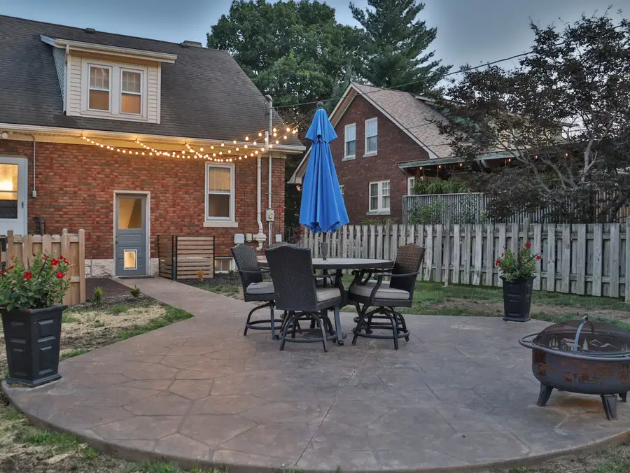 2315 Jefferson Street, Quincy, IL 62301 - #2