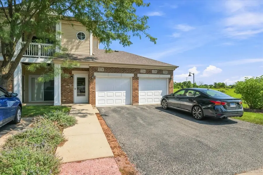 Address Withheld By Seller, Oswego, IL 60543 - #2
