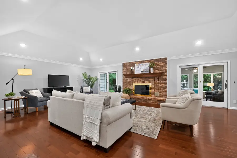 135 Hawkins Circle, Wheaton, IL 60189 - #3