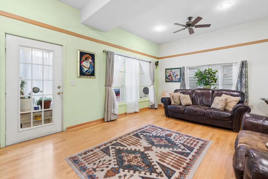 1721 W Foster Avenue, Chicago, IL 60640 - #3
