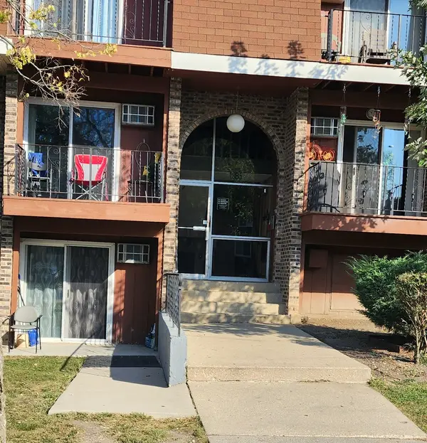 1085 Knoll Lane #207, Hoffman Estates, IL 60194