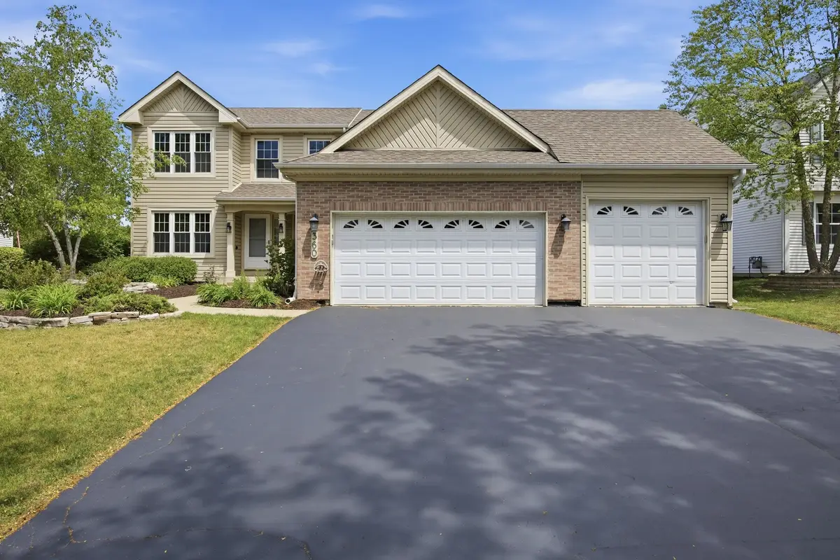 360 Winding Canyon Way, Algonquin, IL 60102 - #1