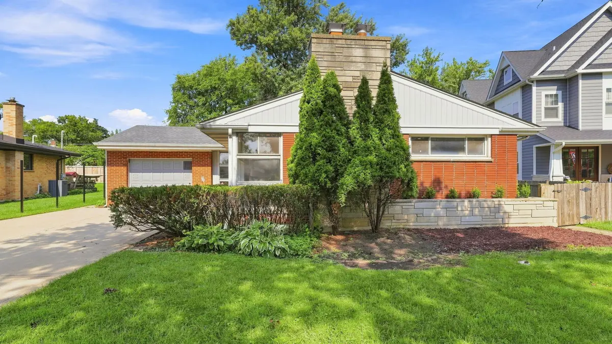 Address Withheld By Seller, Elmhurst, IL 60126 - #1