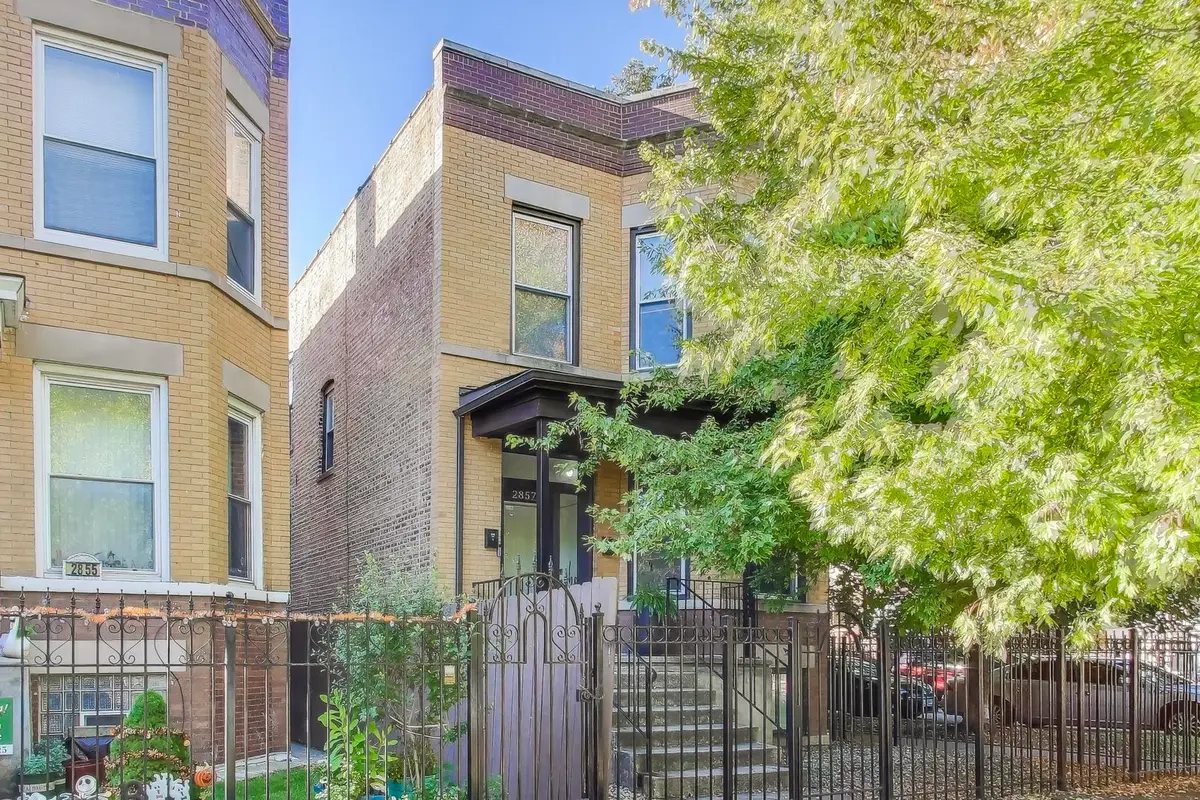 2857 W Fletcher Street, Chicago, IL 60618 - #1