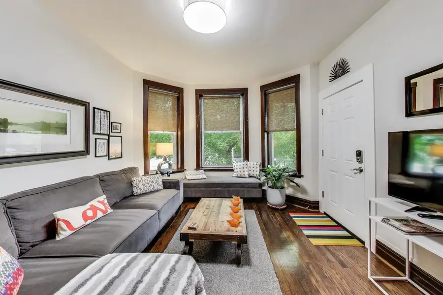 2857 W Fletcher Street, Chicago, IL 60618 - #2