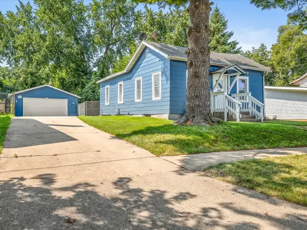 655 W Clark Street, Freeport, IL 61032