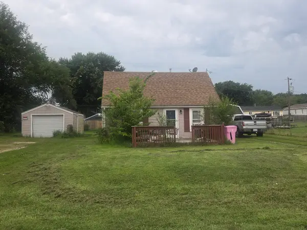 915 3rd Street, Colona, IL 61241