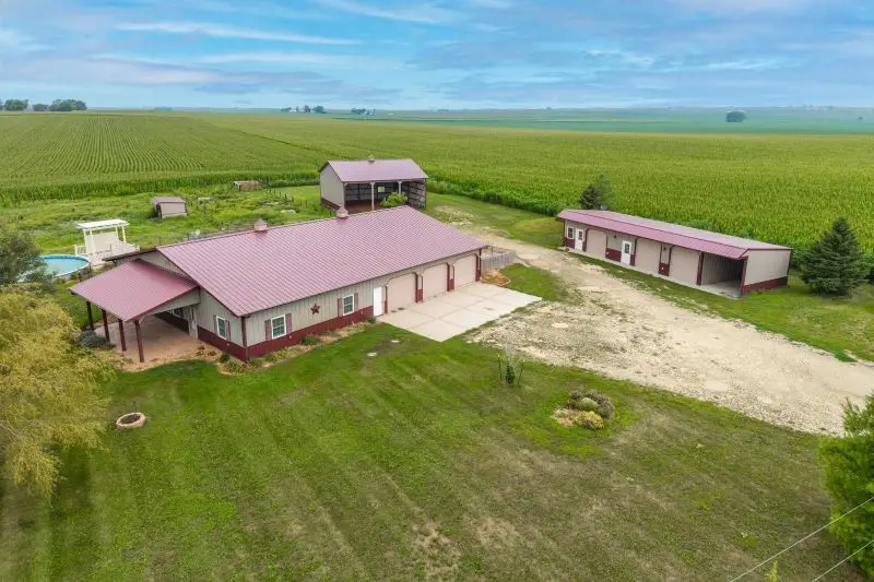 2090 250th Avenue, Welton, IA 52472 - #3