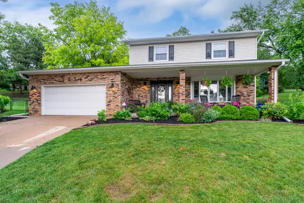 1736 E 42nd Court, Davenport, IA 52807