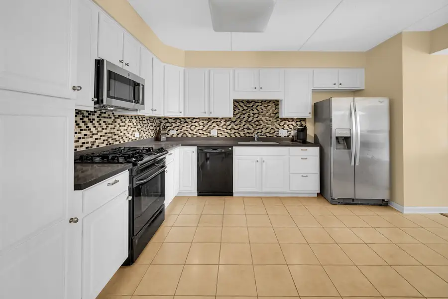 701 W Rand Road #432, Arlington Heights, IL 60004 - #3