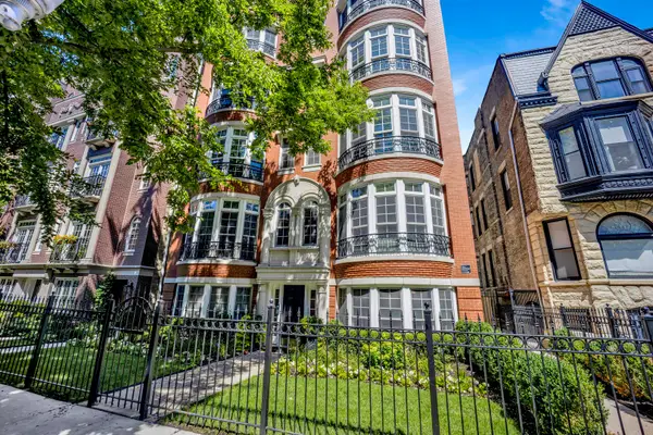Address Withheld By Seller, Chicago, IL 60614