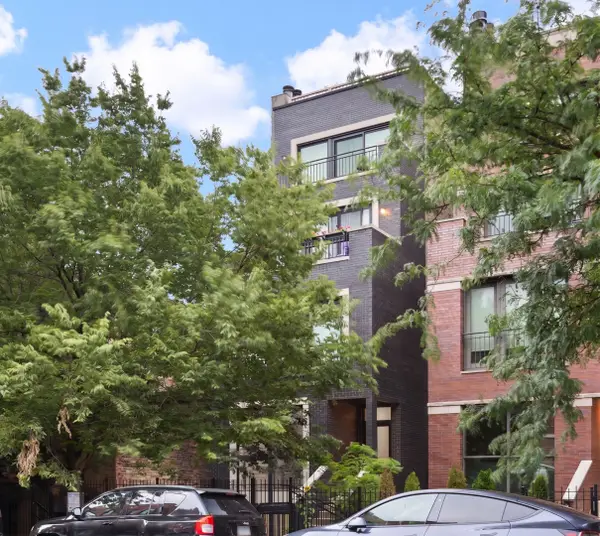 1253 N Bosworth Avenue #1, Chicago, IL 60642