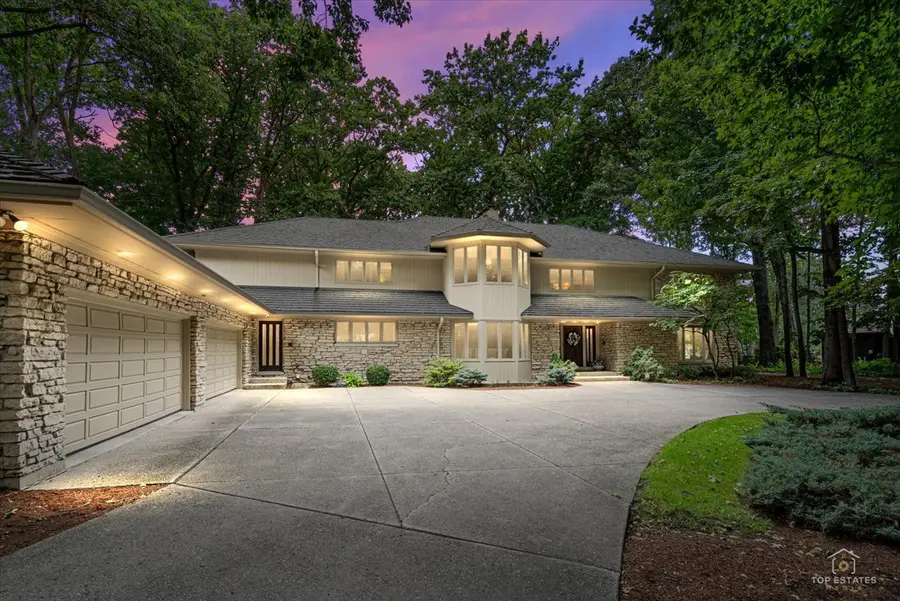 1725 Persimmon Drive, Saint Charles, IL 60174 - #2
