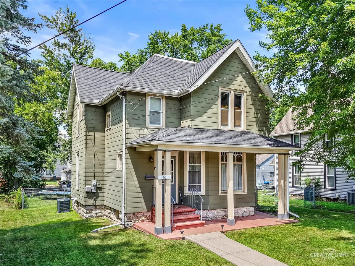 1101 W 4th Street, Dixon, IL 61021 - #1