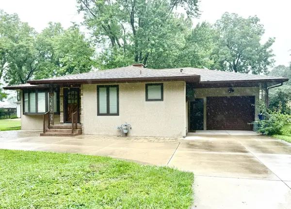 205 Oak Street, Spring Valley, IL 61362