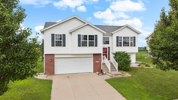 1616 Jenna Drive, Davenport, IA 52804
