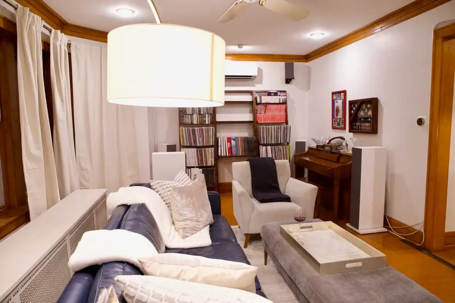 6146 W Roscoe Street, Chicago, IL 60634 - #3