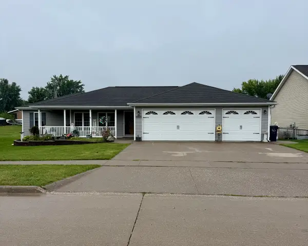 300 York Street, Wilton, IA 52778