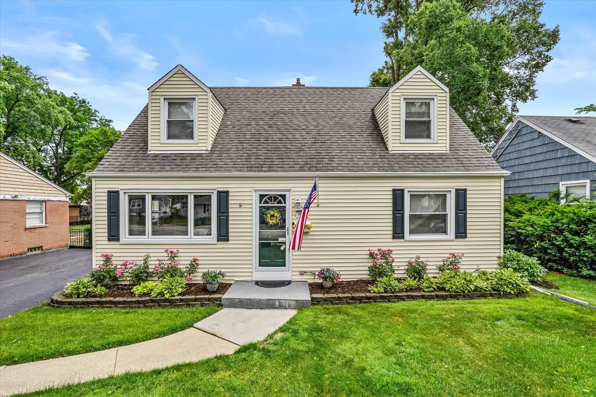 817 S Spring Road, Elmhurst, IL 60126 - #1