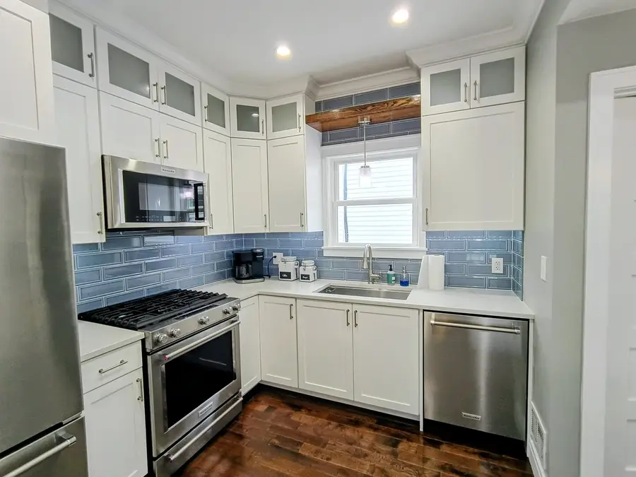 5009 W Argyle Street, Chicago, IL 60630 - #3