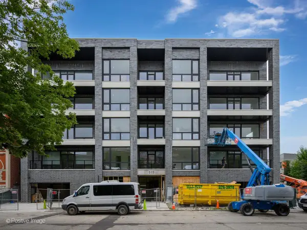 515 W Elm Street #202, Chicago, IL 60610