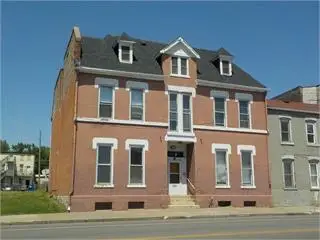 710 W 3rd Street, Davenport, IA 52802