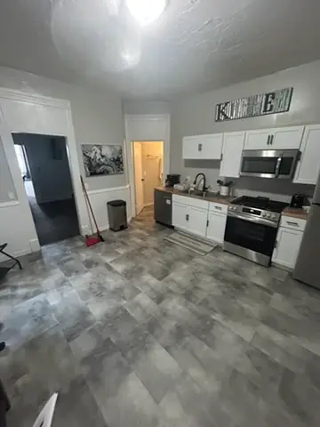 710 W 3rd Street, Davenport, IA 52802 - #2