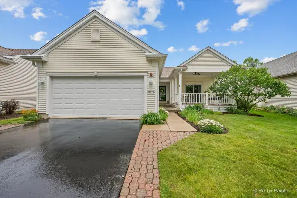 13215 Oakwood Avenue, Huntley, IL 60142