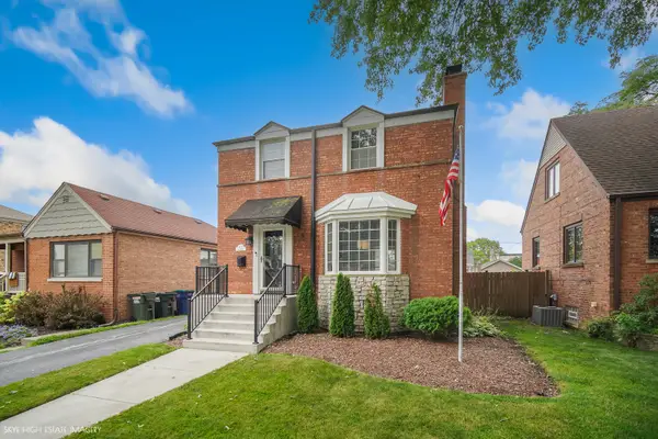 9717 S Hamlin Avenue, Evergreen Park, IL 60805