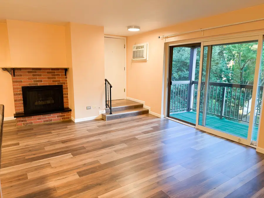 753 S Dwyer Avenue #E, Arlington Heights, IL 60005 - #3