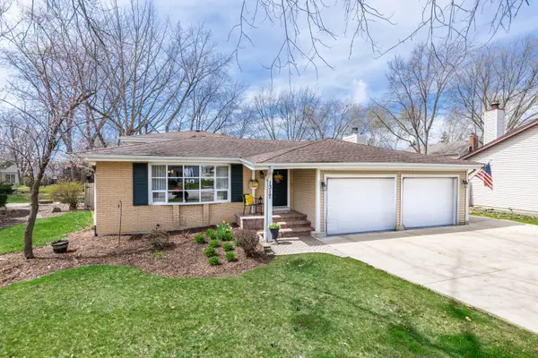 1317 Carol Lane, Naperville, IL 60565