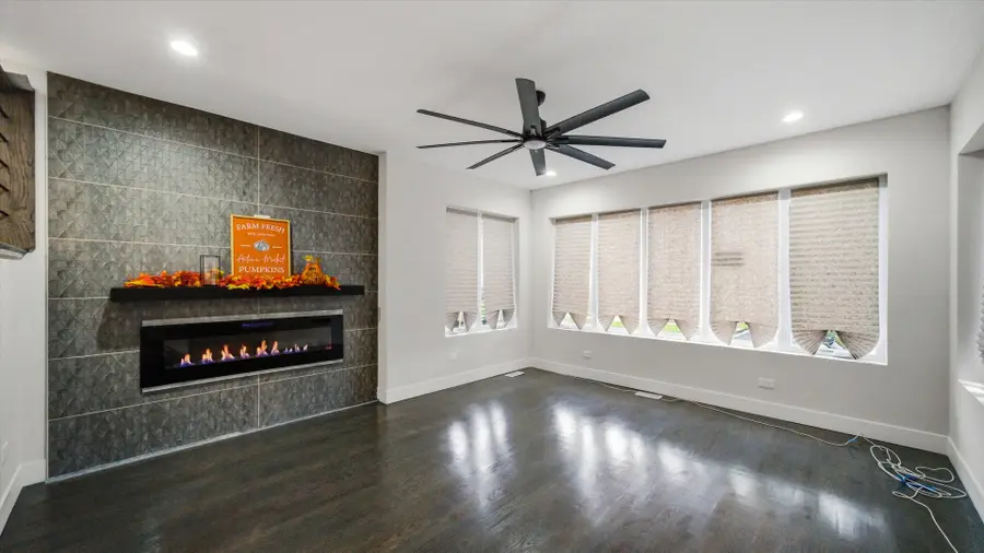 Address Withheld By Seller, Chicago, IL 60619 - #2