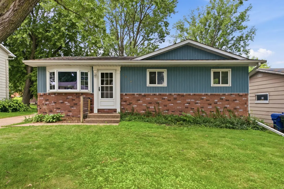 1410 Calvin Street, Davenport, IA 50804 - #1