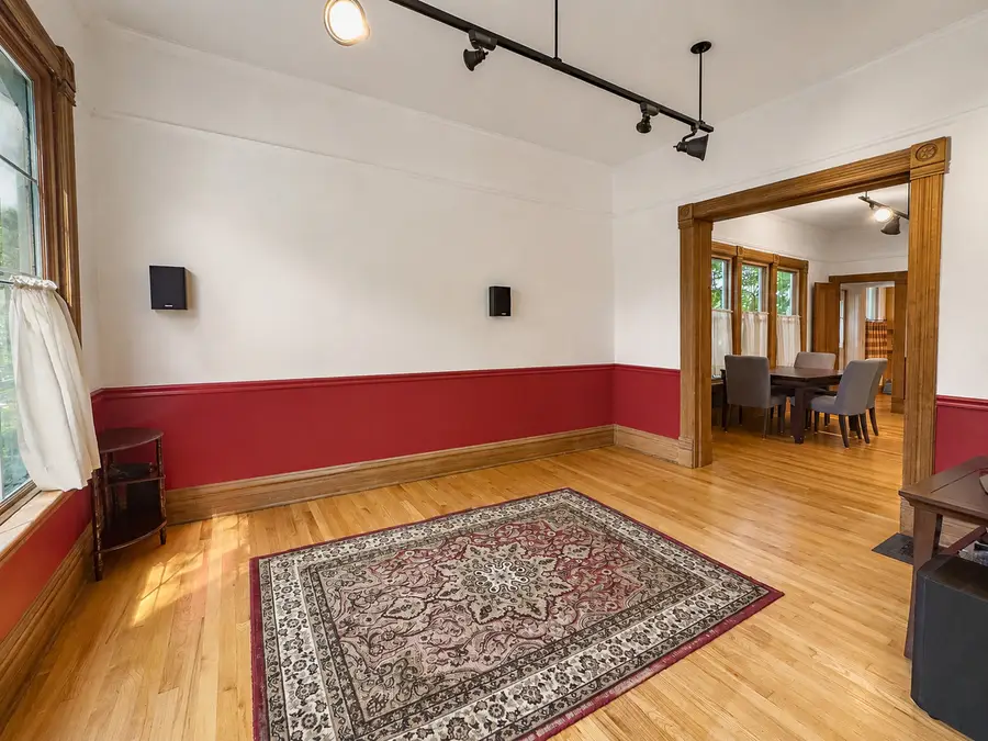 1013 Simpson Street, Evanston, IL 60201 - #2