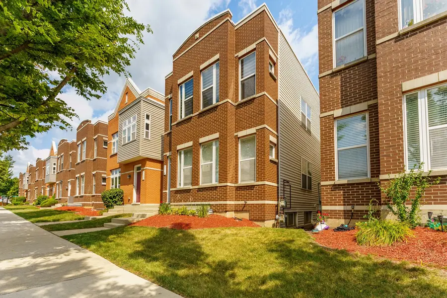 5218 W Galewood Avenue #A, Chicago, IL 60639 - #2
