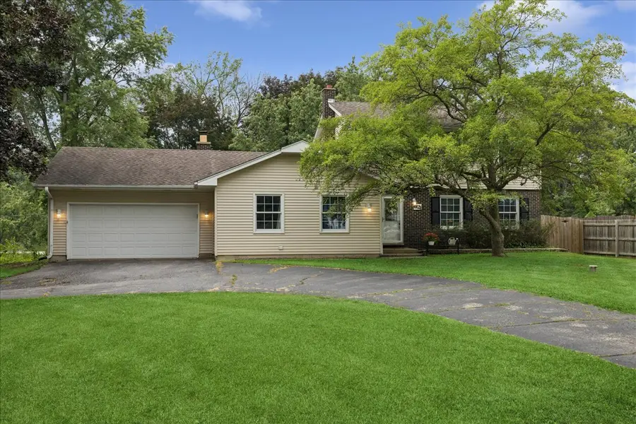 6121 Sands Road, Crystal Lake, IL 60014 - #2