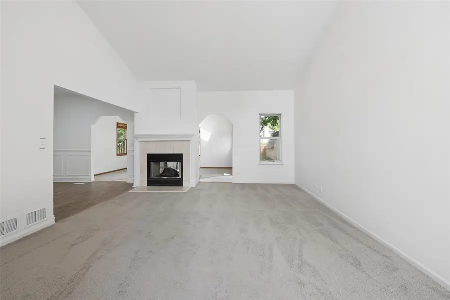 415 Juniper Drive, North Aurora, IL 60542 - #2