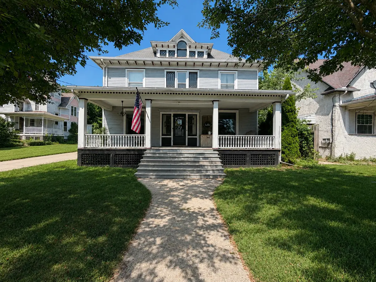 409 S Chestnut Street, Kewanee, IL 61443 - #1