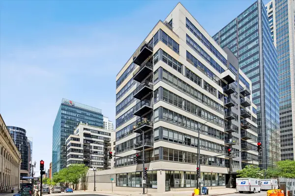 130 S Canal Street #619, Chicago, IL 60606