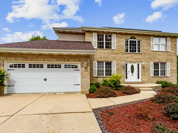 1304 Galway Road, Joliet, IL 60431