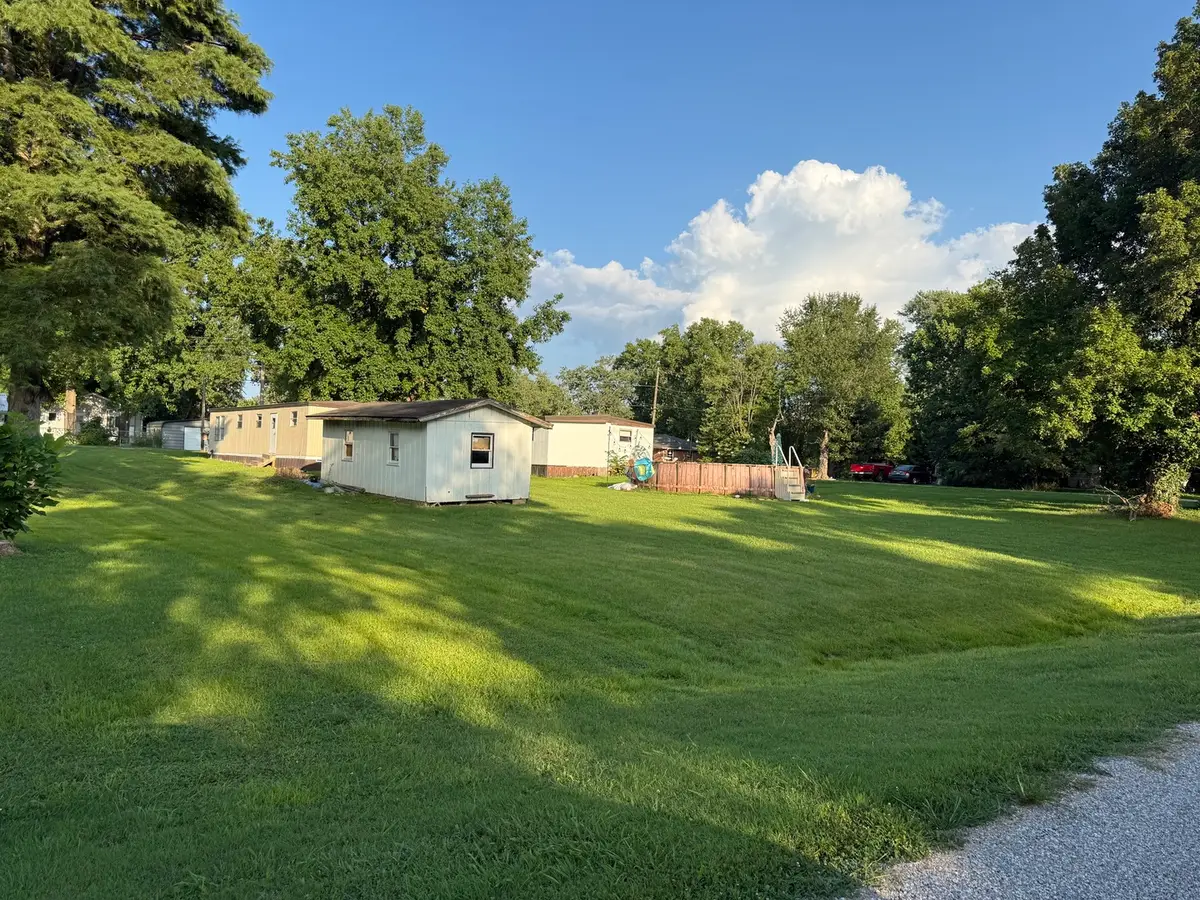 214 & 212 S Hickory Street, De Soto, IL 62924 - #1
